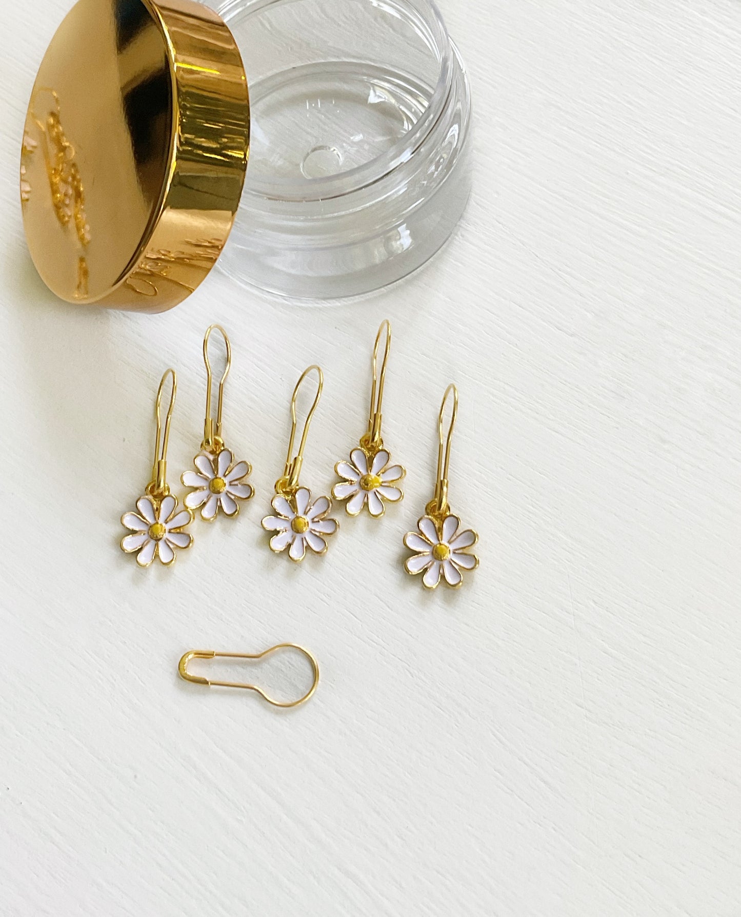 DAISY Flower Set of 6 KNIT + CROCHET Stitch markers + elegant storage jar with secure lid
