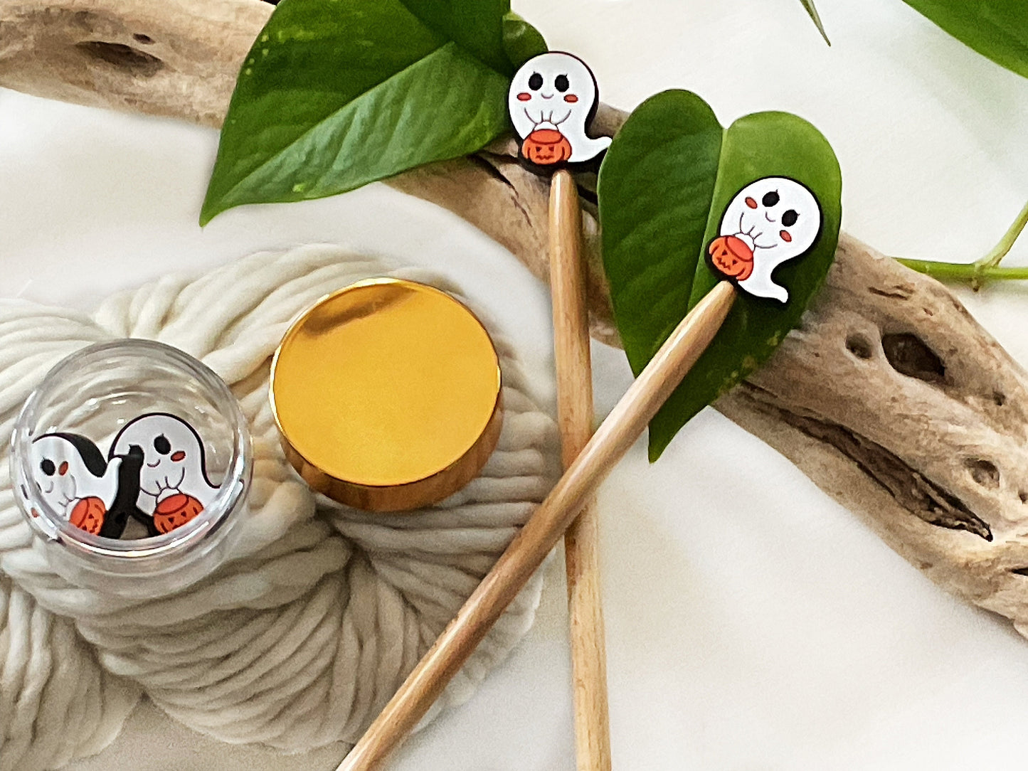 Knitting Stitch Stoppers, TRICK or TREAT cute Ghost HALLOWEEN Set of 2 knitting needle point protectors/ Knit tools Autumn +Fun Knit