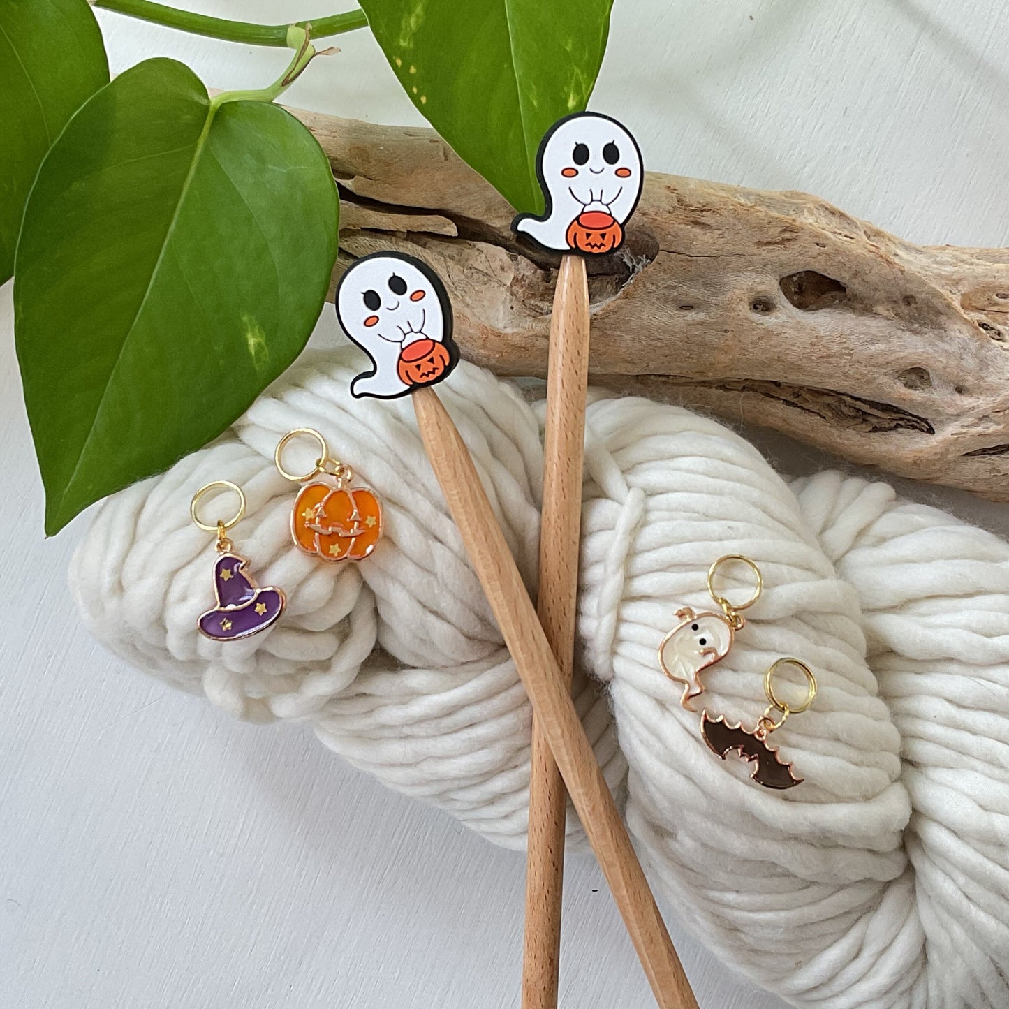 Knitting Stitch Stoppers, TRICK or TREAT cute Ghost HALLOWEEN Set of 2 knitting needle point protectors/ Knit tools Autumn +Fun Knit