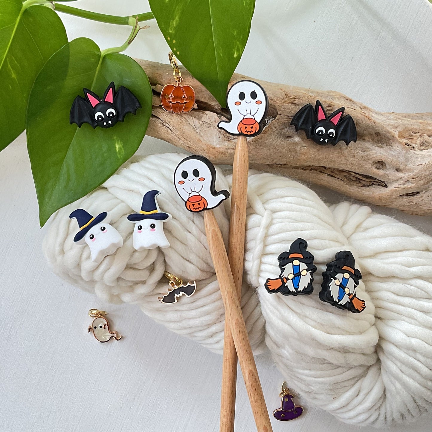 Knitting Stitch Stoppers, TRICK or TREAT cute Ghost HALLOWEEN Set of 2 knitting needle point protectors/ Knit tools Autumn +Fun Knit