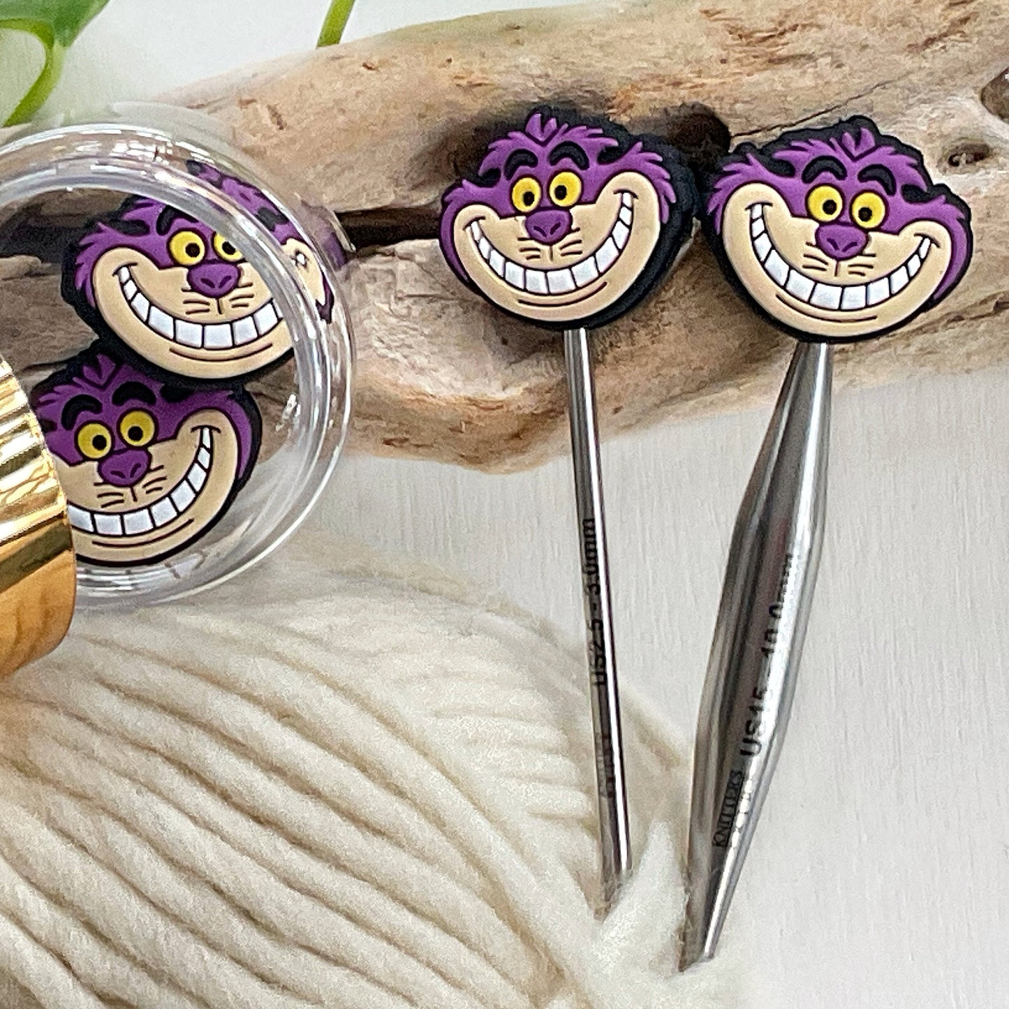 Cheshire Cat, Wonderland, knitting needle buddy, Set of 2 fairy tale Alice in Wonderland, stitch stoppers knitting needle point protectors