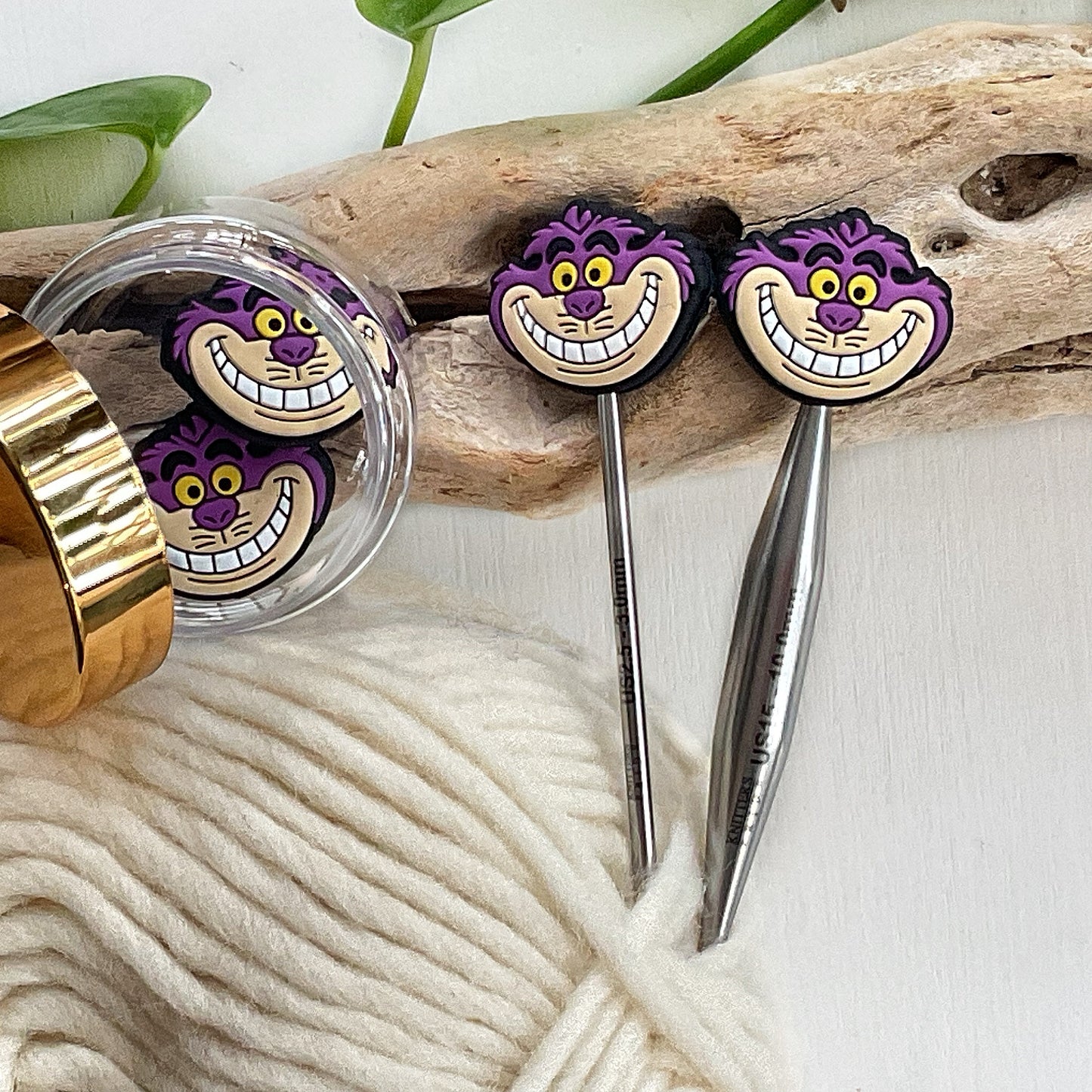 Cheshire Cat, Wonderland, knitting needle buddy, Set of 2 fairy tale Alice in Wonderland, stitch stoppers knitting needle point protectors