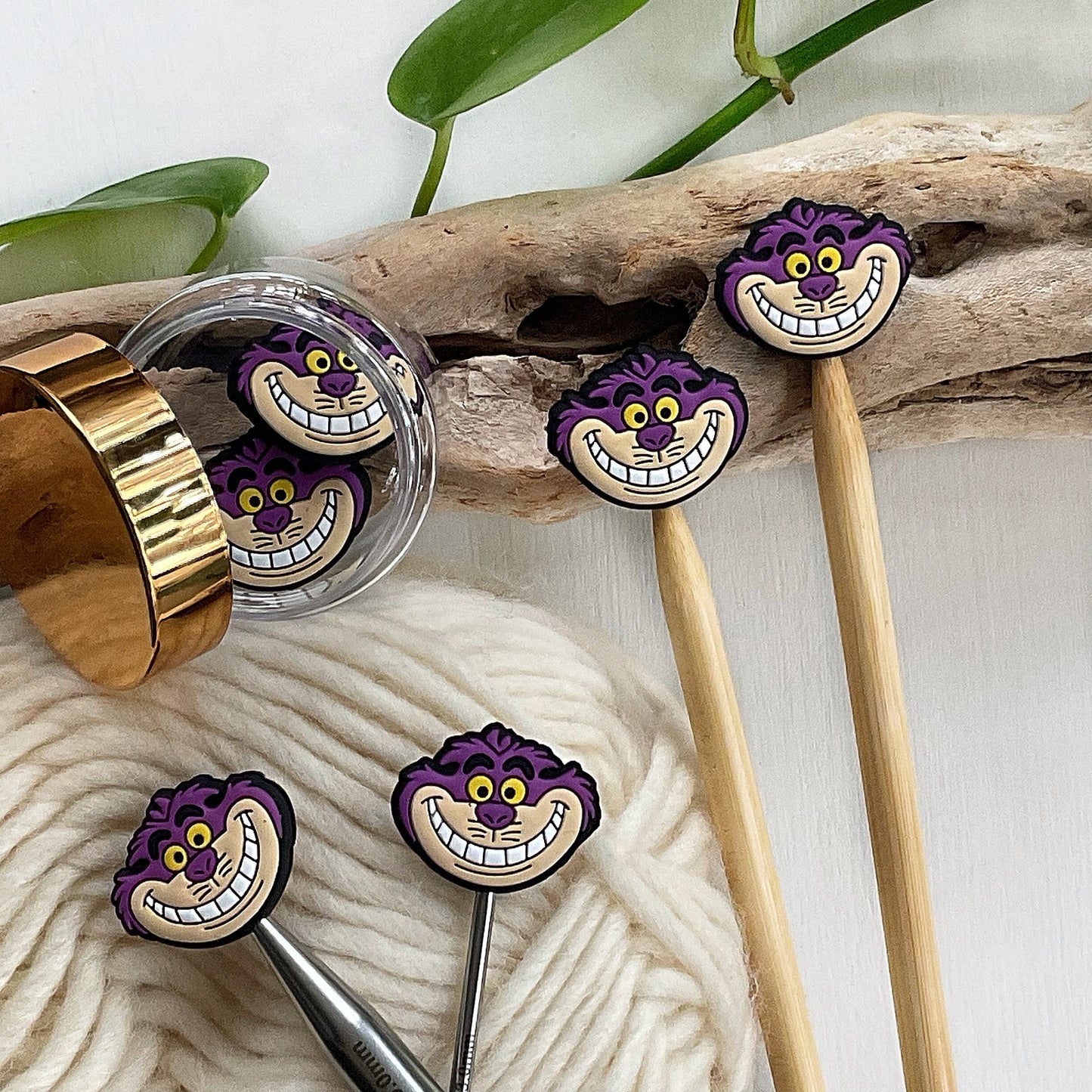 Cheshire Cat, Wonderland, knitting needle buddy, Set of 2 fairy tale Alice in Wonderland, stitch stoppers knitting needle point protectors
