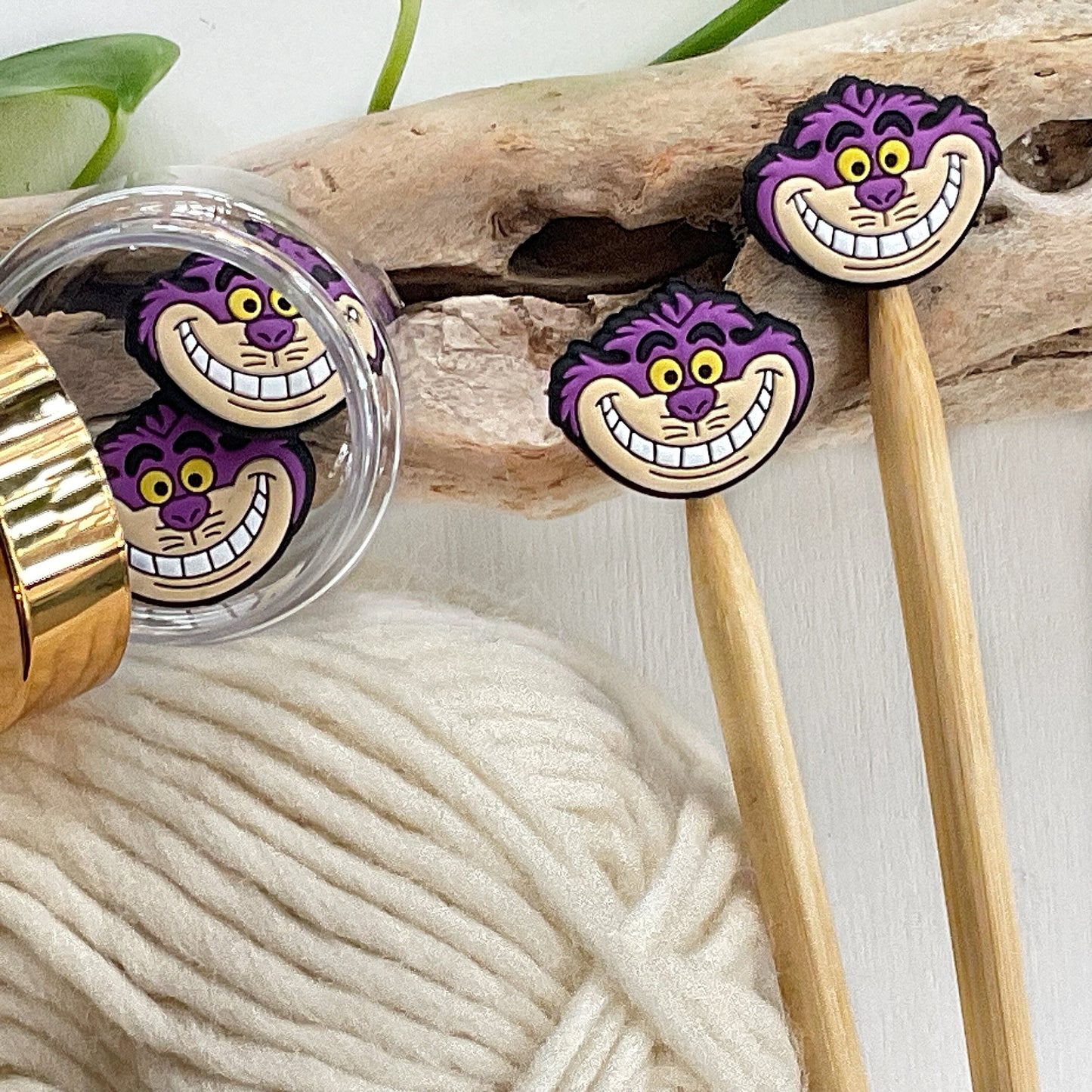 Cheshire Cat, Wonderland, knitting needle buddy, Set of 2 fairy tale Alice in Wonderland, stitch stoppers knitting needle point protectors