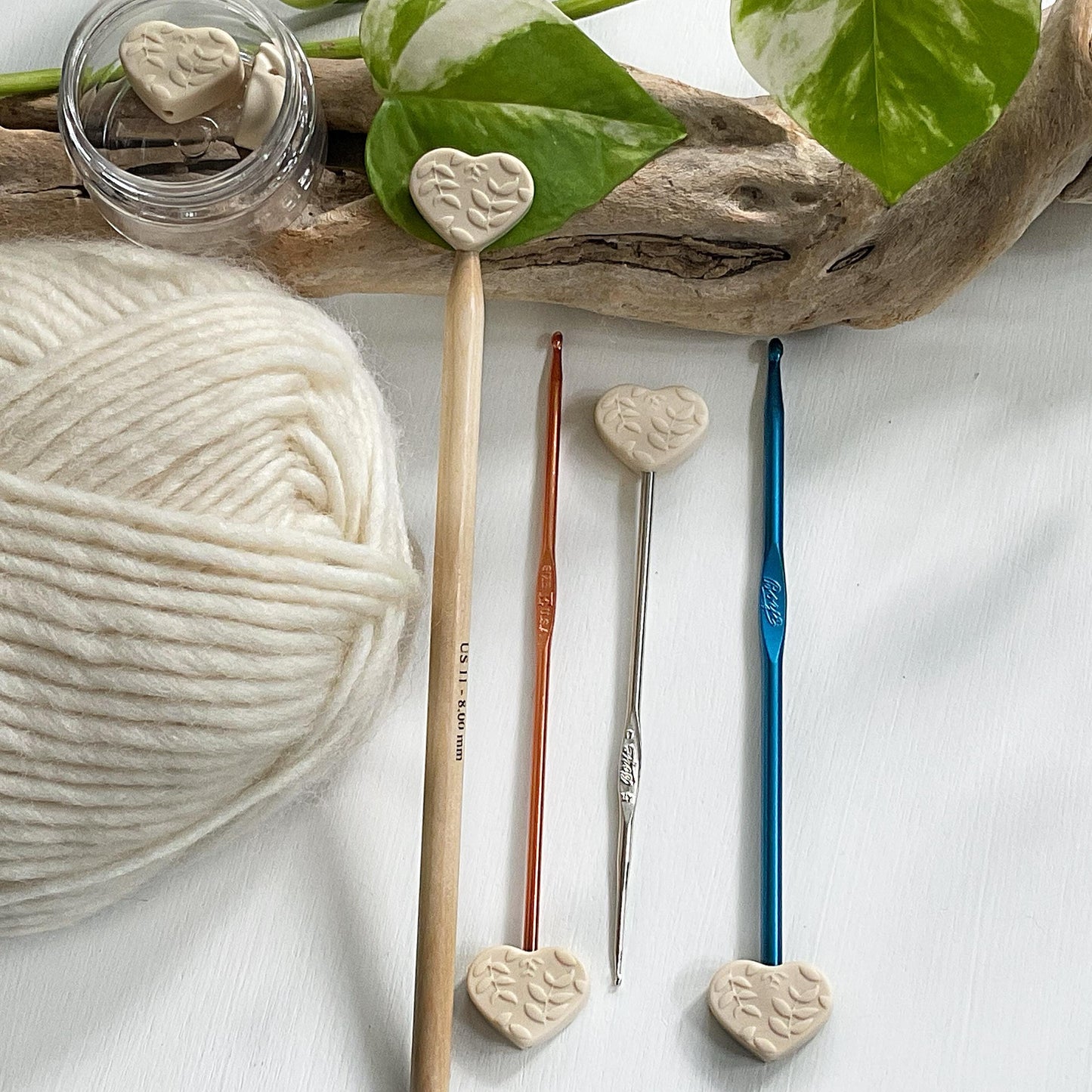 EMBOSSED HEARTS + LEAVES set of 2 stitch stoppers, Ivory Green or Red Knitting needle point protectors, keeps stitches safe, knit or crochet