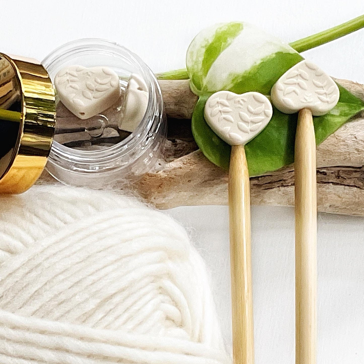 EMBOSSED HEARTS + LEAVES set of 2 stitch stoppers, Ivory Green or Red Knitting needle point protectors, keeps stitches safe, knit or crochet