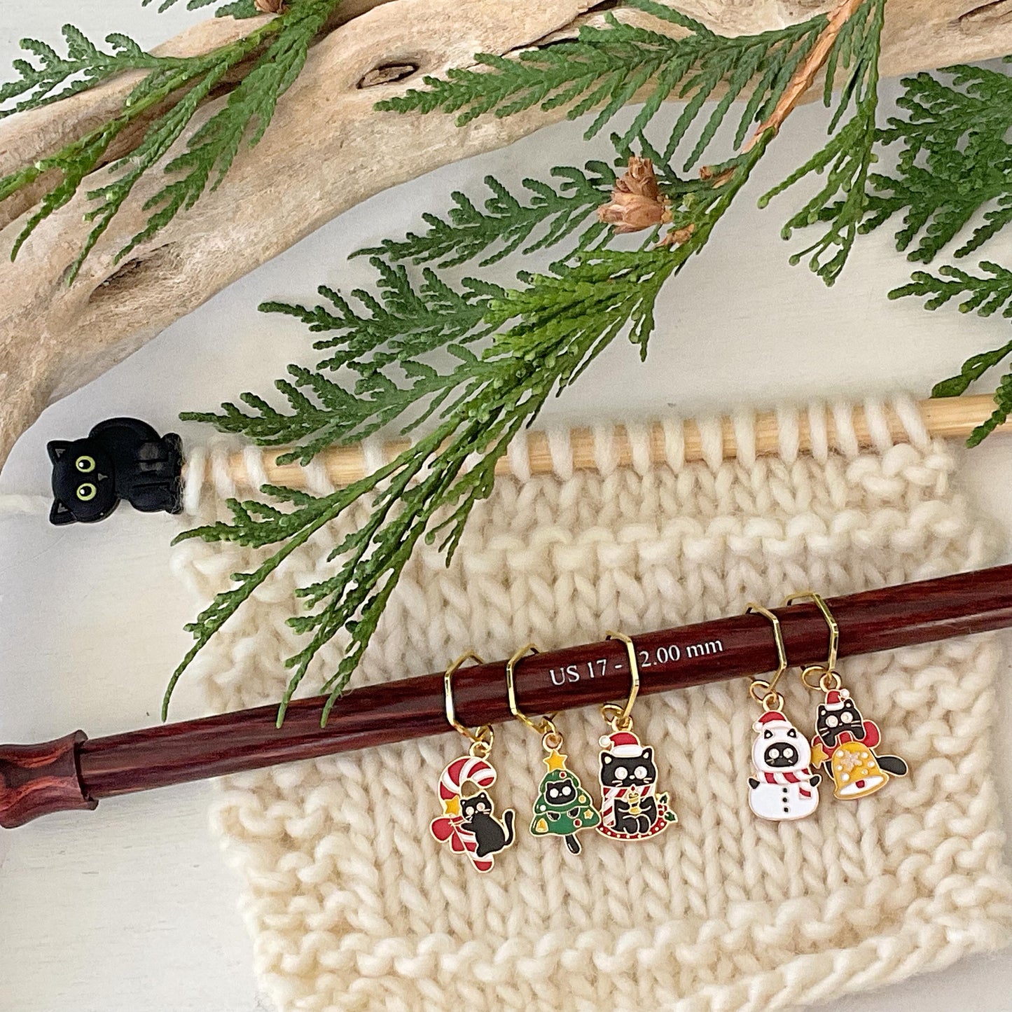 CHRISTMAS BLACK CATS Set of 5 knit + crochet stitch markers + storage jar/ lid