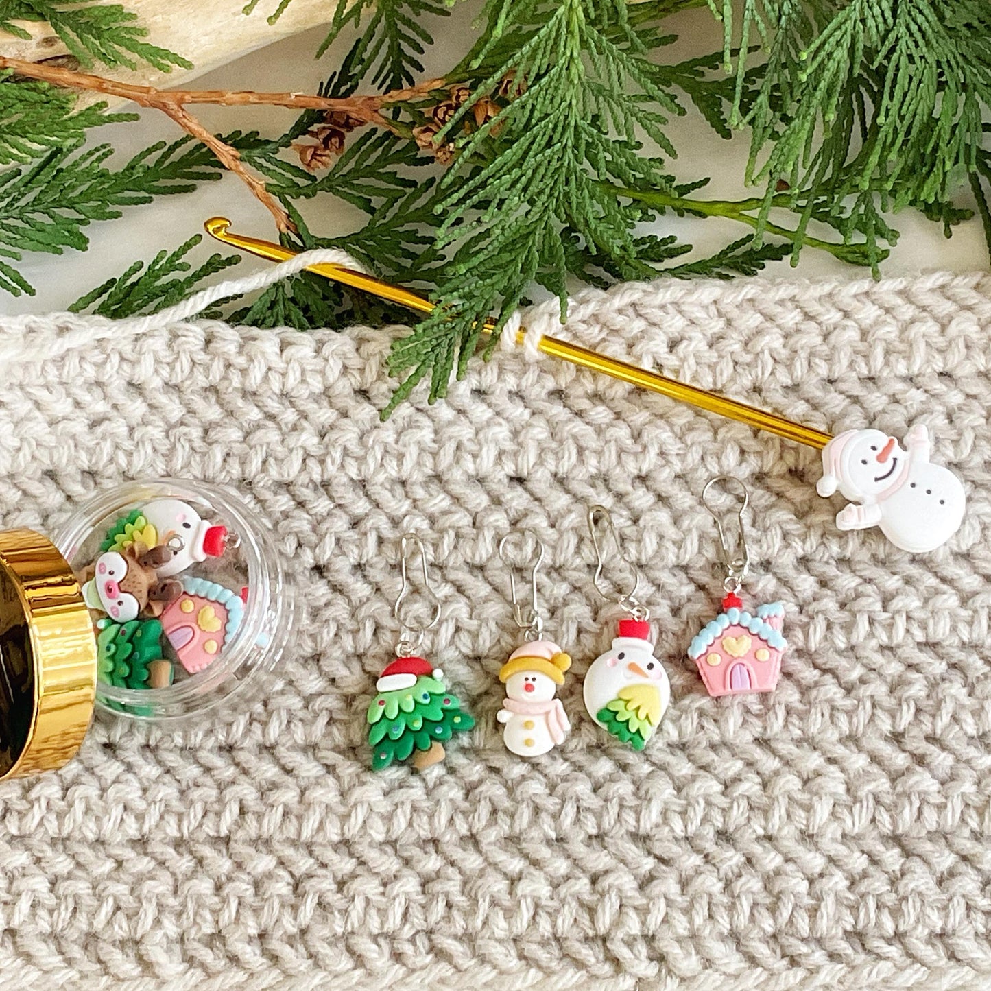CHRISTMAS KAWAII Set of 4 knit + crochet stitch markers + storage jar, dancing tree, animated ornament, snowman + pink gingerbread house