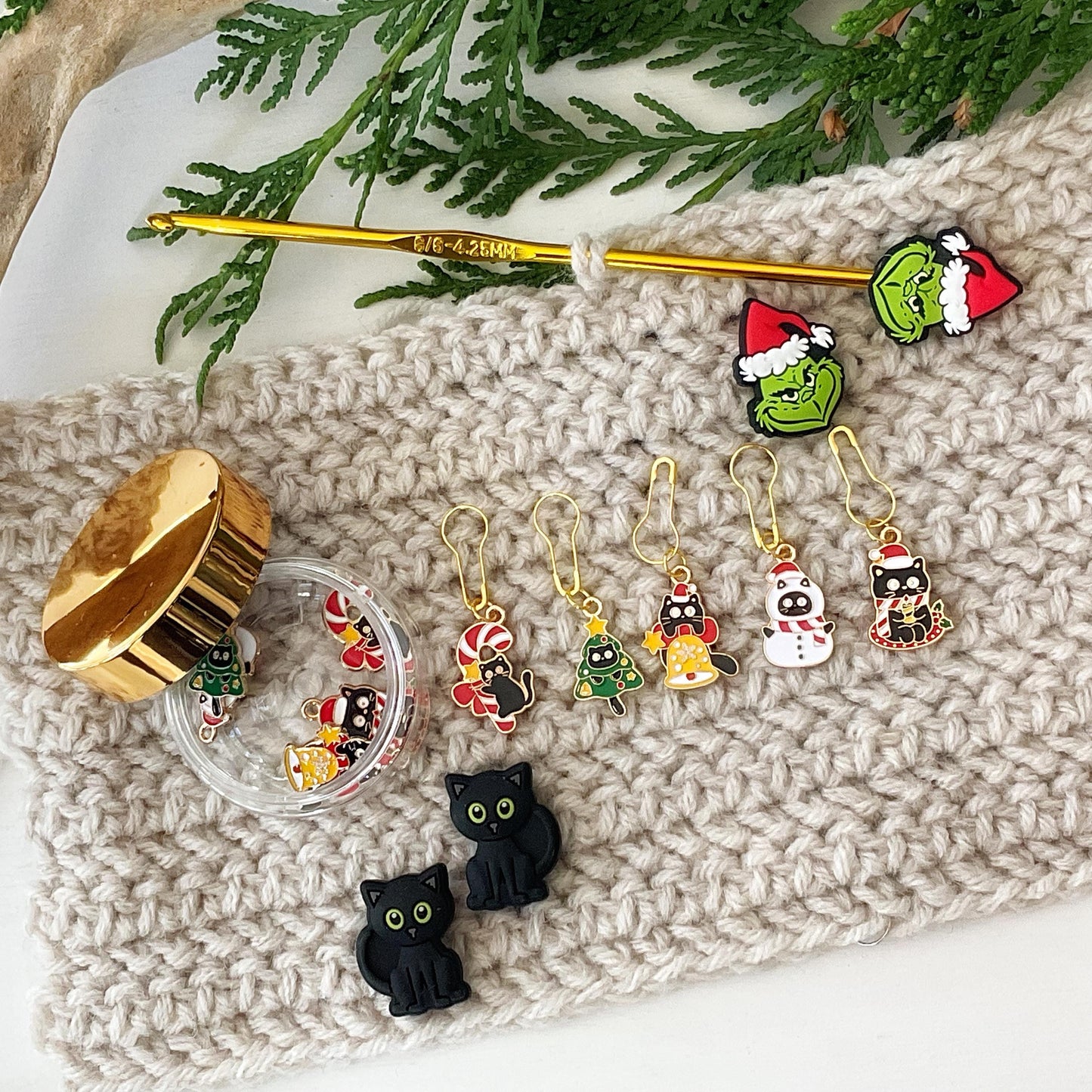 CHRISTMAS BLACK CATS Set of 5 knit + crochet stitch markers + storage jar/ lid