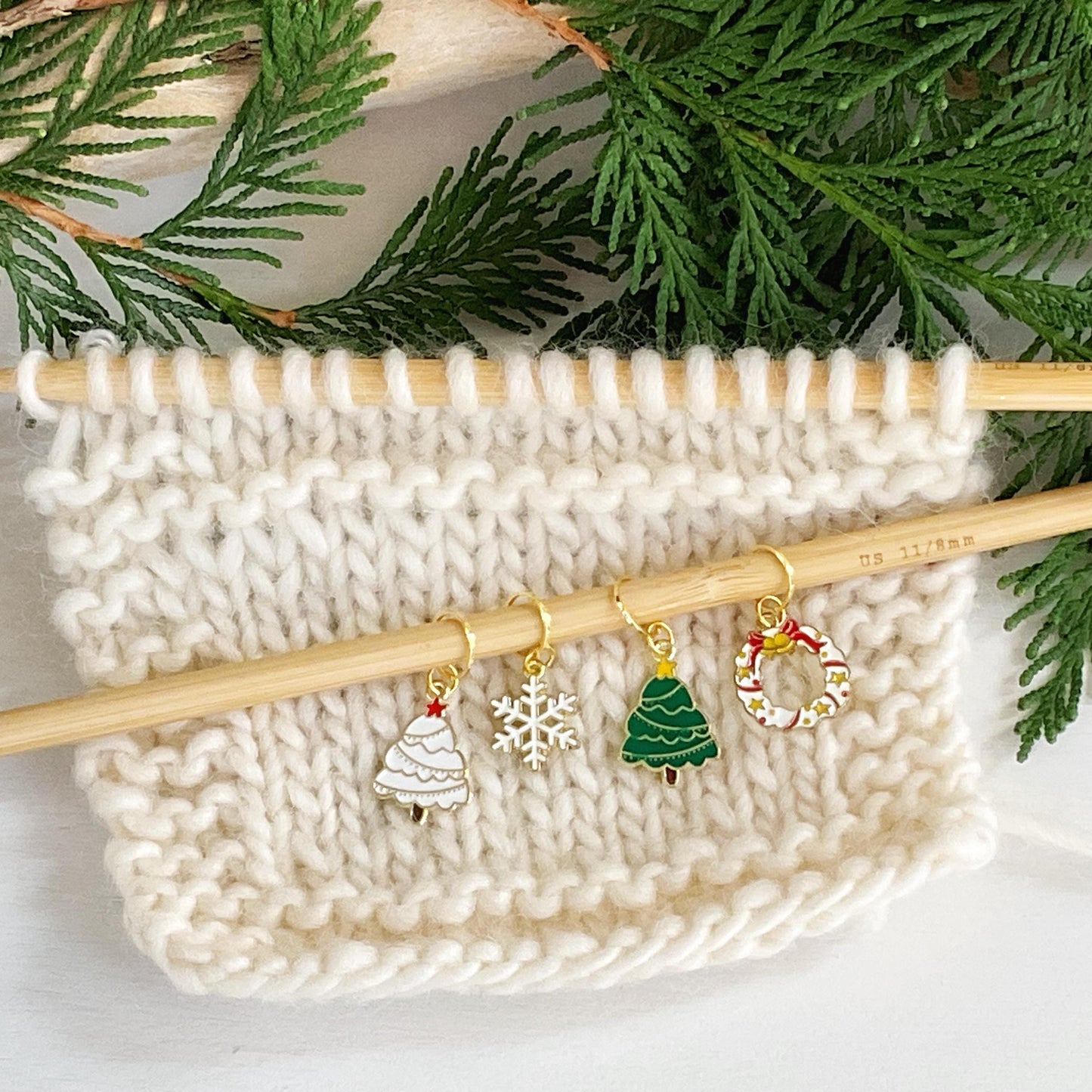 CHRISTMAS TRADITIONS Set of 4 knit + crochet white and green stitch markers + storage jar/ lid choose your findings tree, wreath + snowflake