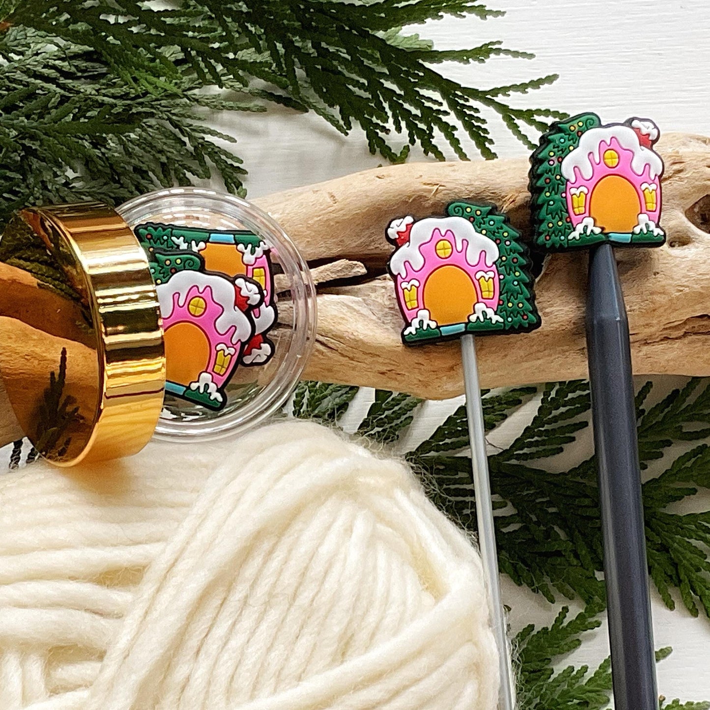 CHRISTMAS WHO HOUSE knitting needle + crochet hook buddy, Set of 2 festive, winter holiday stitch stoppers, knitting needle point protectors