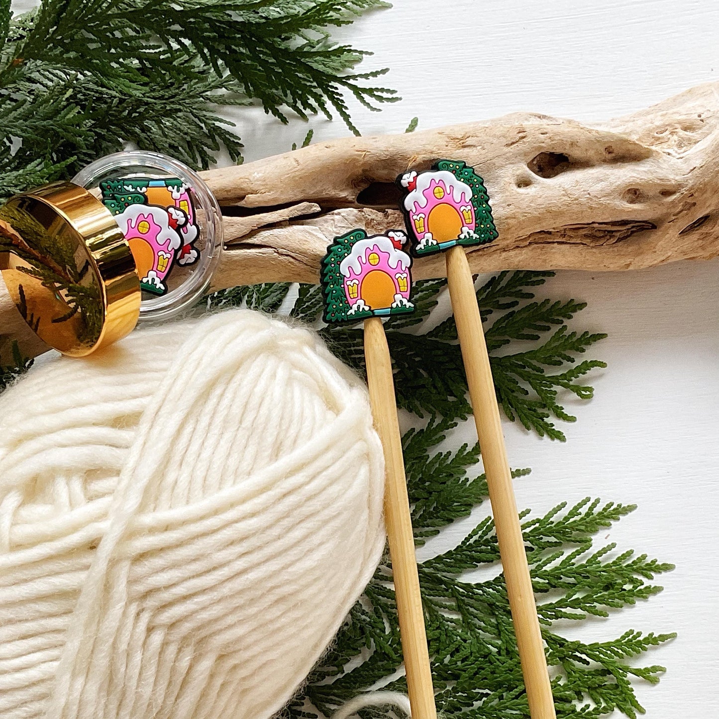 CHRISTMAS WHO HOUSE knitting needle + crochet hook buddy, Set of 2 festive, winter holiday stitch stoppers, knitting needle point protectors