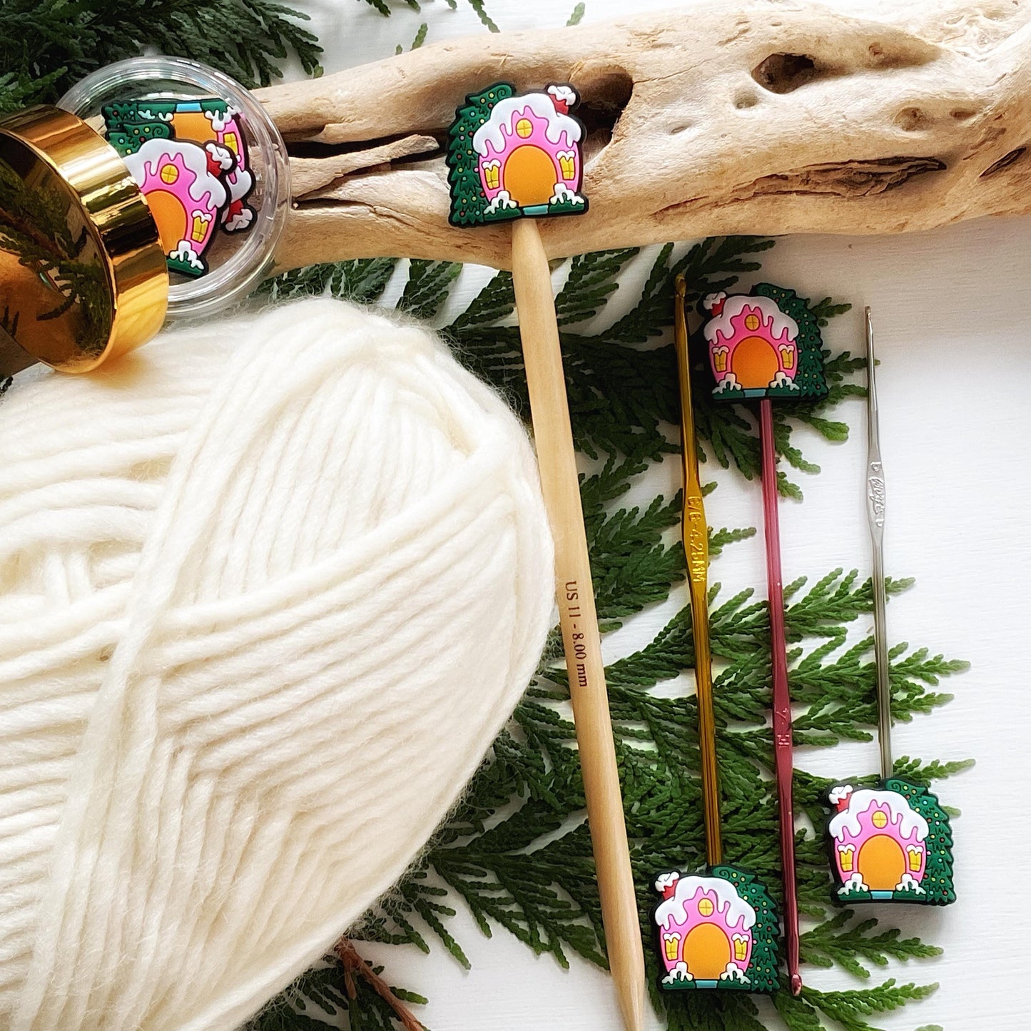 CHRISTMAS WHO HOUSE knitting needle + crochet hook buddy, Set of 2 festive, winter holiday stitch stoppers, knitting needle point protectors