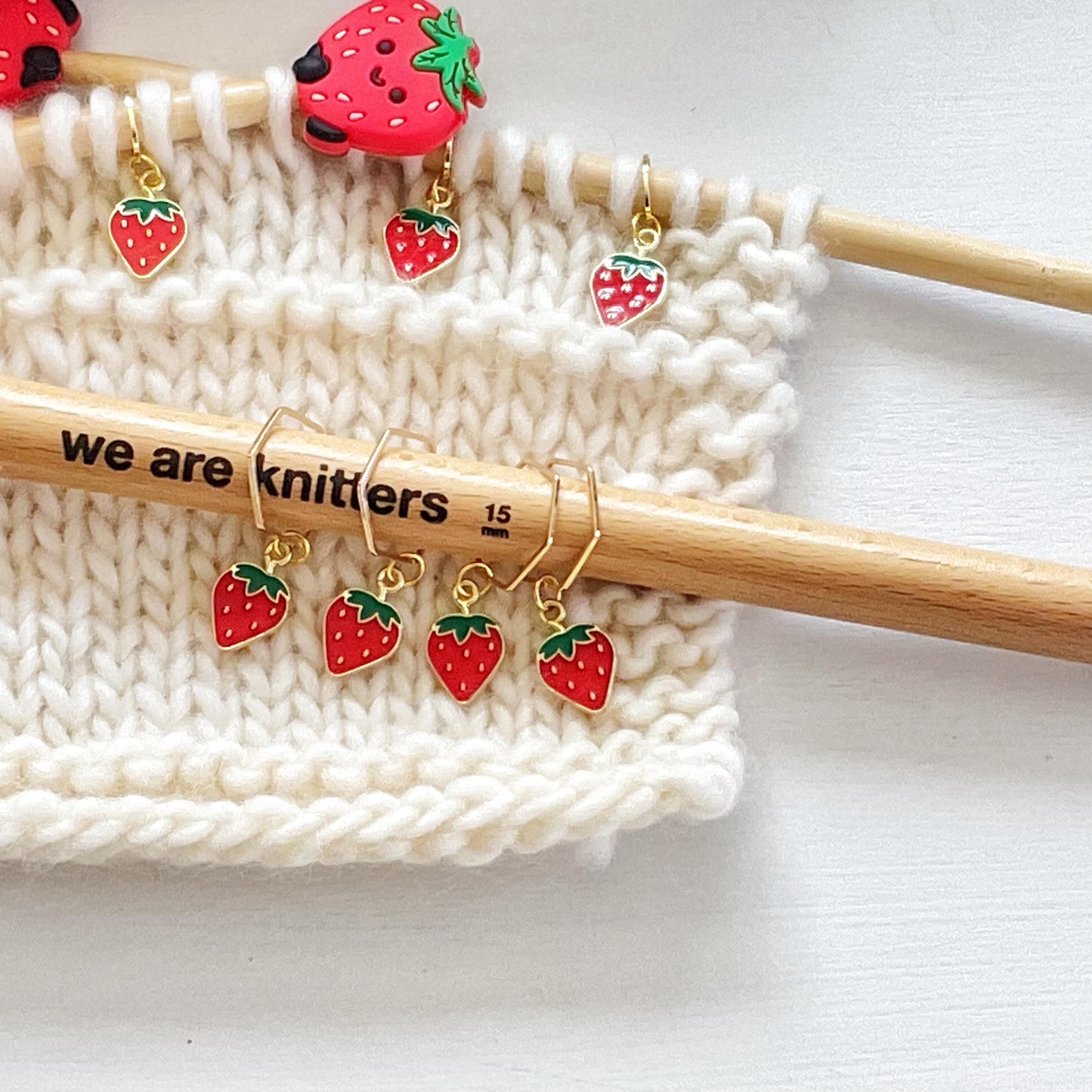 SWEET SUMMER STRAWBERRY, set of 4 knit or crochet stitch markers, progress keepers, ripe red enamel + metal markers + storage jar w/ lid