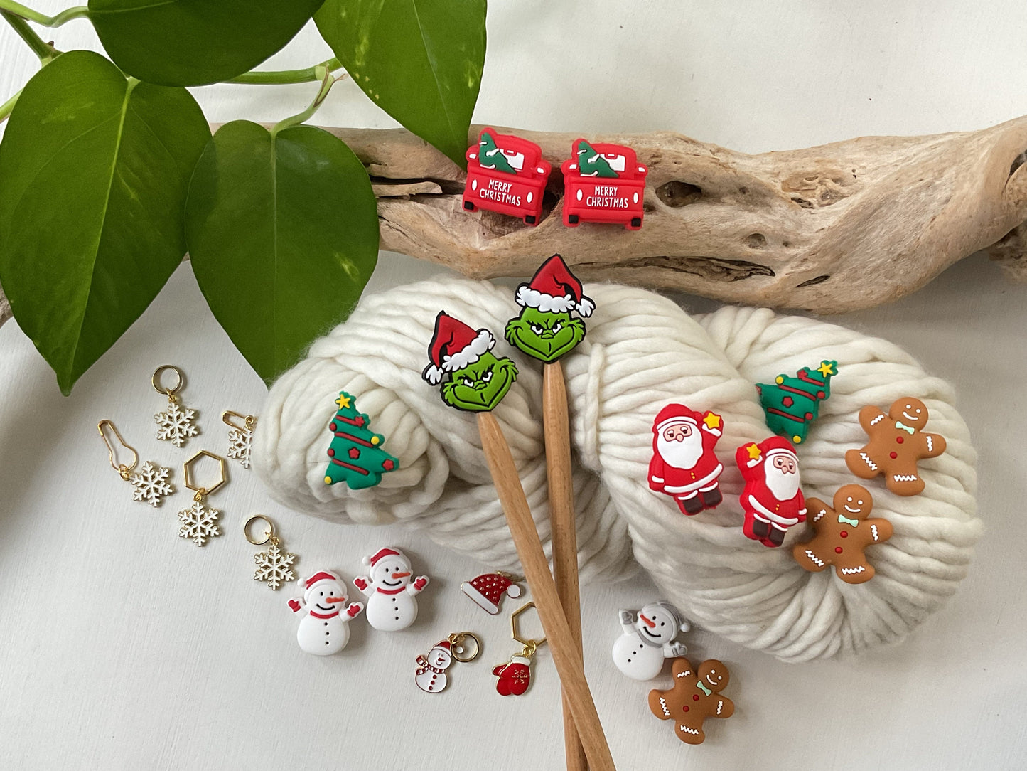 Knitting Stitch Stoppers, GINGERBREAD PERSON w/ bow tie & buttons, Christmas Set of 2 knitting needle point protectors/ Holiday X-mas