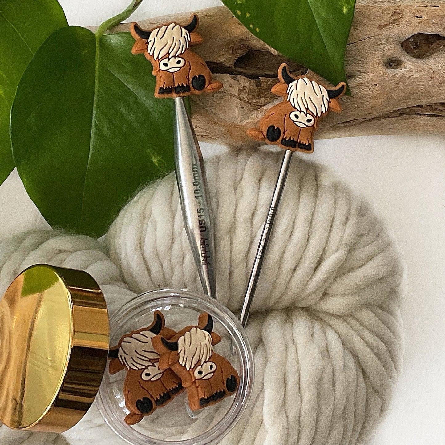 HAIRY COOS Knitting Needle Stitch Stoppers/Point Protectors, Adorable Highland Cows, Khaki or Caramel color, Set of 2, storage jar optional