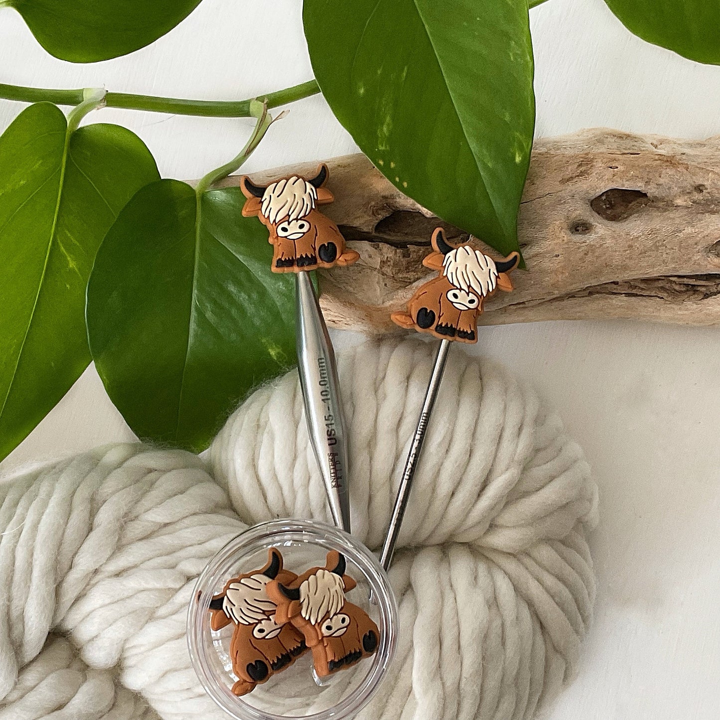 HAIRY COOS Knitting Needle Stitch Stoppers/Point Protectors, Adorable Highland Cows, Khaki or Caramel color, Set of 2, storage jar optional