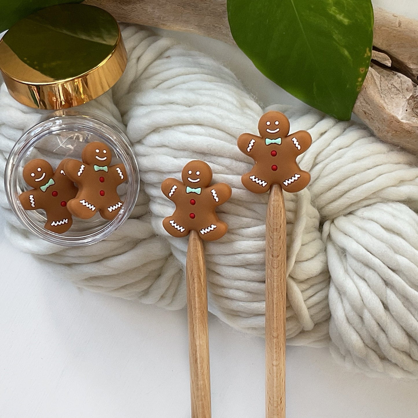 Knitting Stitch Stoppers, GINGERBREAD PERSON w/ bow tie & buttons, Christmas Set of 2 knitting needle point protectors/ Holiday X-mas