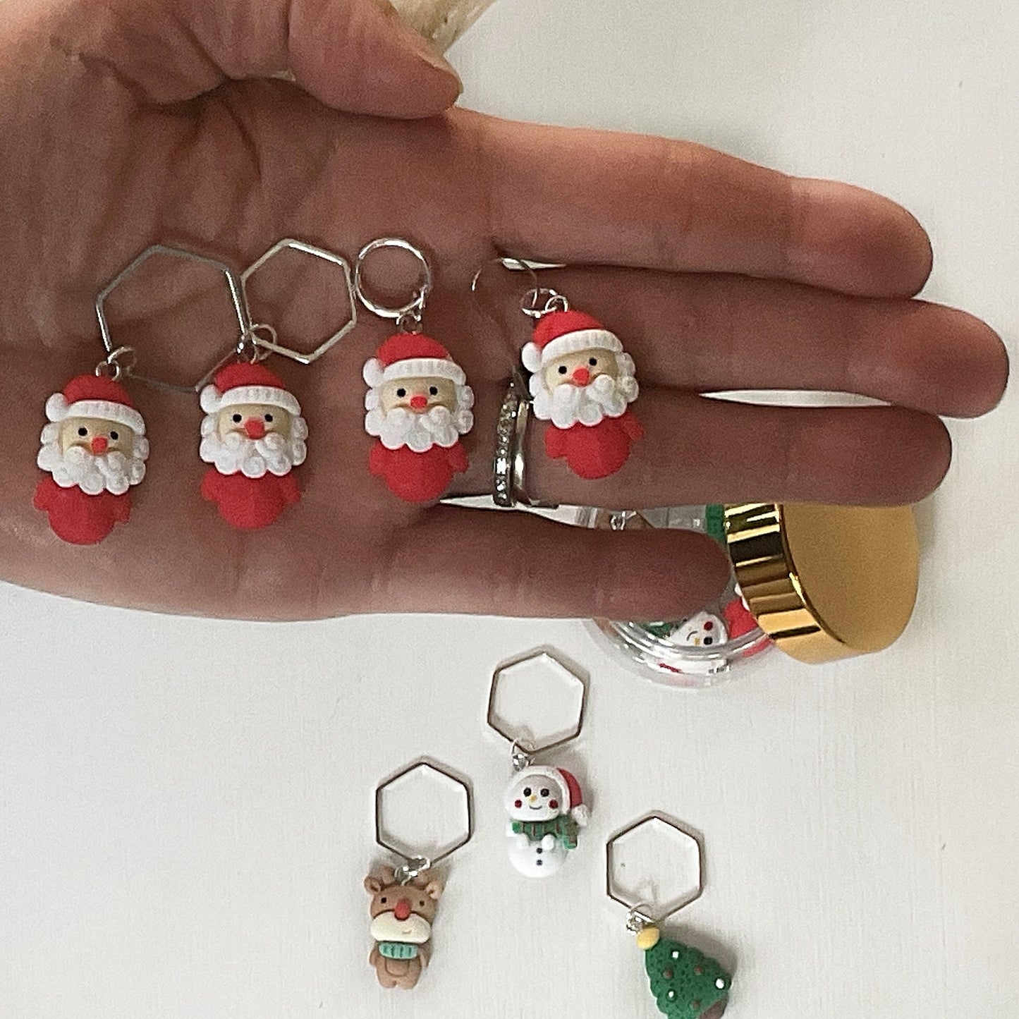 WINTER Set of 5 KNIT + CROCHET stitch markers  + storage jar, Christmas Winter stitch markers, Santa, Reindeer, snowman, tree + pear pin