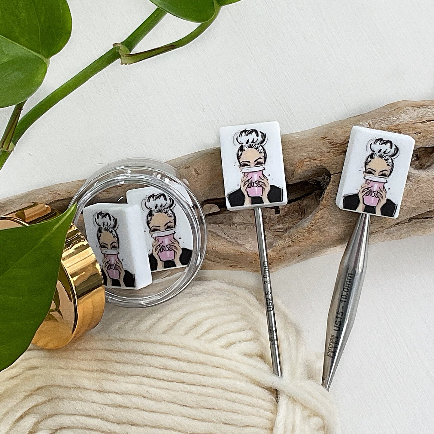 Boss Babe, Stitch Stoppers, Female boss, women in charge, Set of 2 knitting needle point protectors, stitch keepers, stitch stoppers