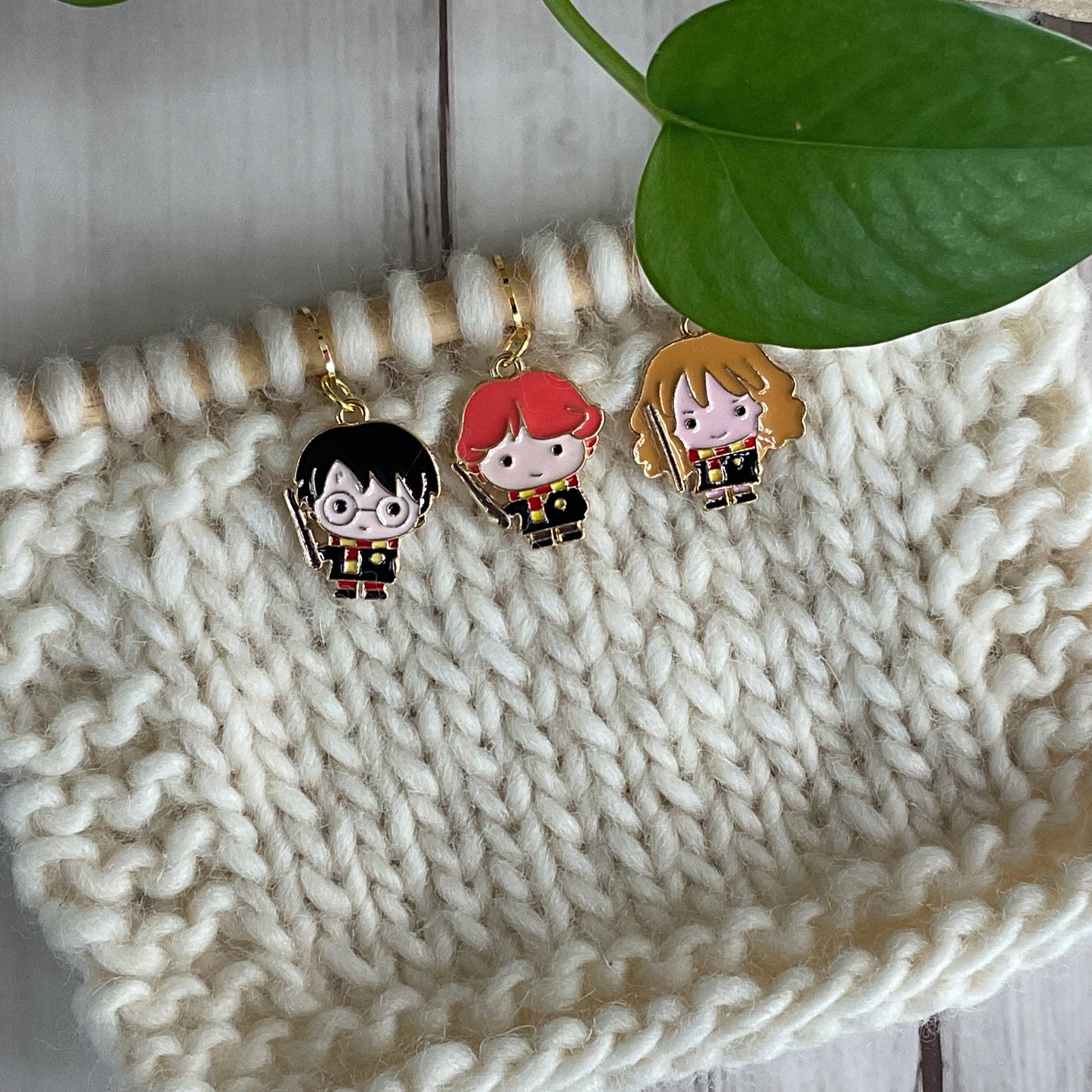 WIZARD SCHOOL STUDENTS Set of 3 knit + crochet stitch markers + storage jar/ lid + 1 free additional surprise stitch marker