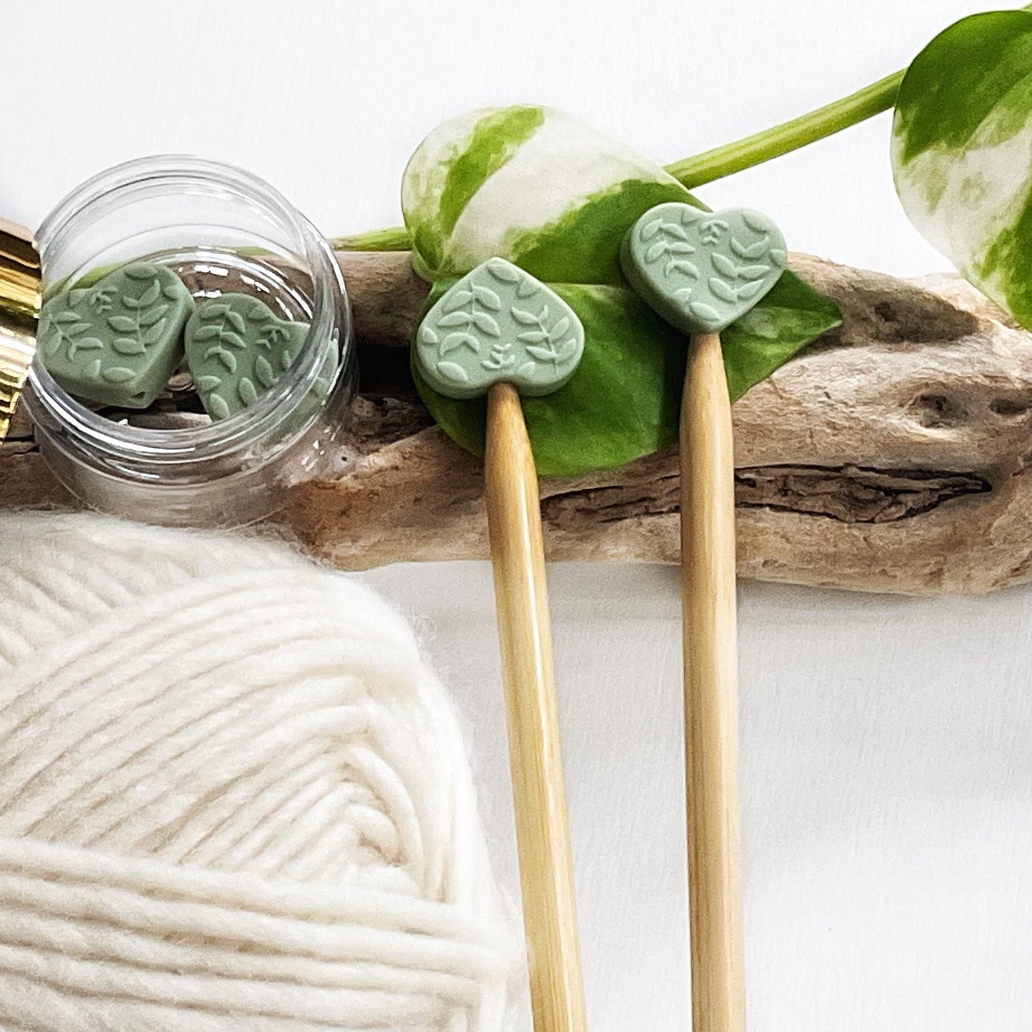 EMBOSSED HEARTS + LEAVES set of 2 stitch stoppers, Ivory Green or Red Knitting needle point protectors, keeps stitches safe, knit or crochet